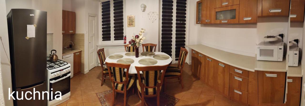 Mieszkanie Blisko Targow Poznanskich Apartamento Exterior foto