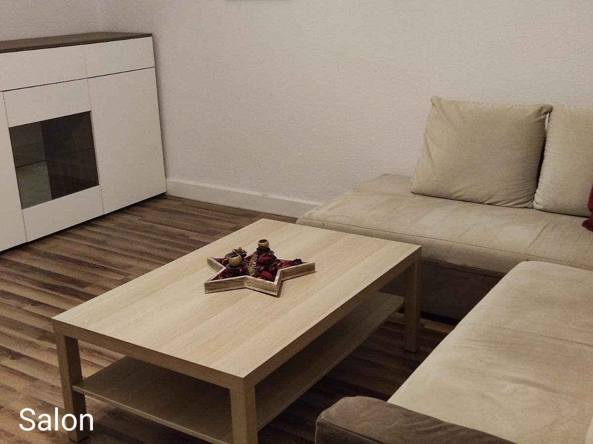 Mieszkanie Blisko Targow Poznanskich Apartamento Exterior foto