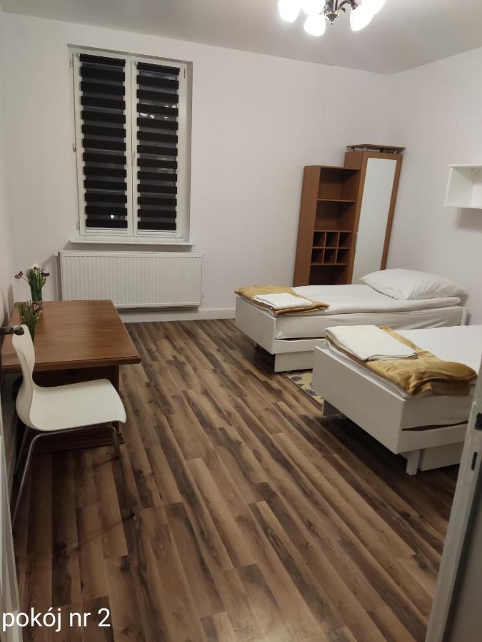 Mieszkanie Blisko Targow Poznanskich Apartamento Exterior foto